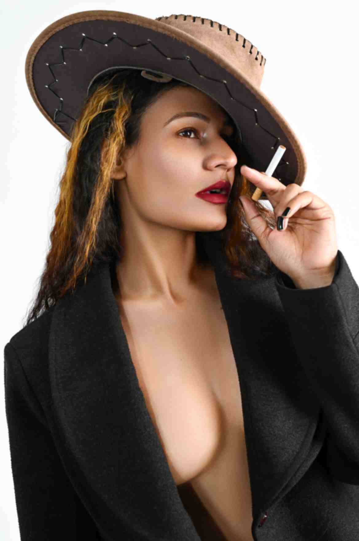 What Should You Look For When Choosing Abu Dhabi Escorts?